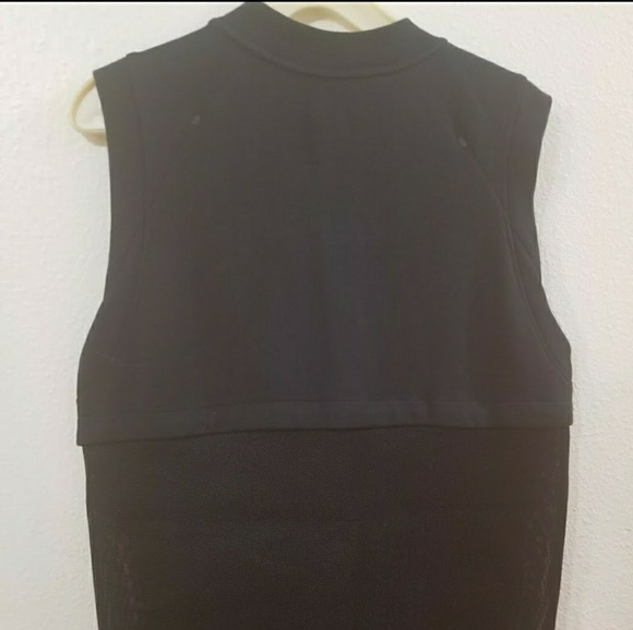 BRAND NEW W/TAGS - NIKE Black Vest - Picture 4 of 8